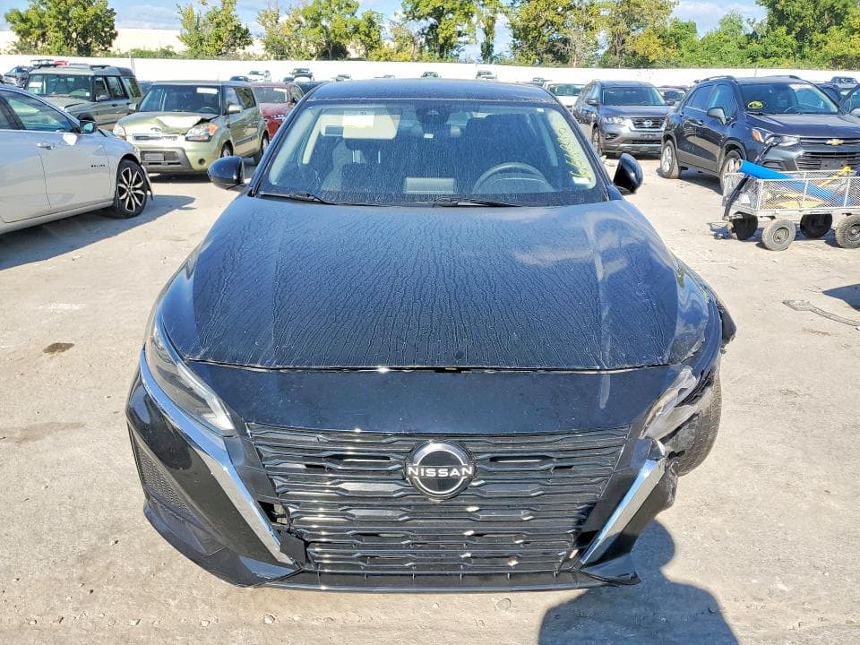 2023 NISSAN ALTIMA SV 5