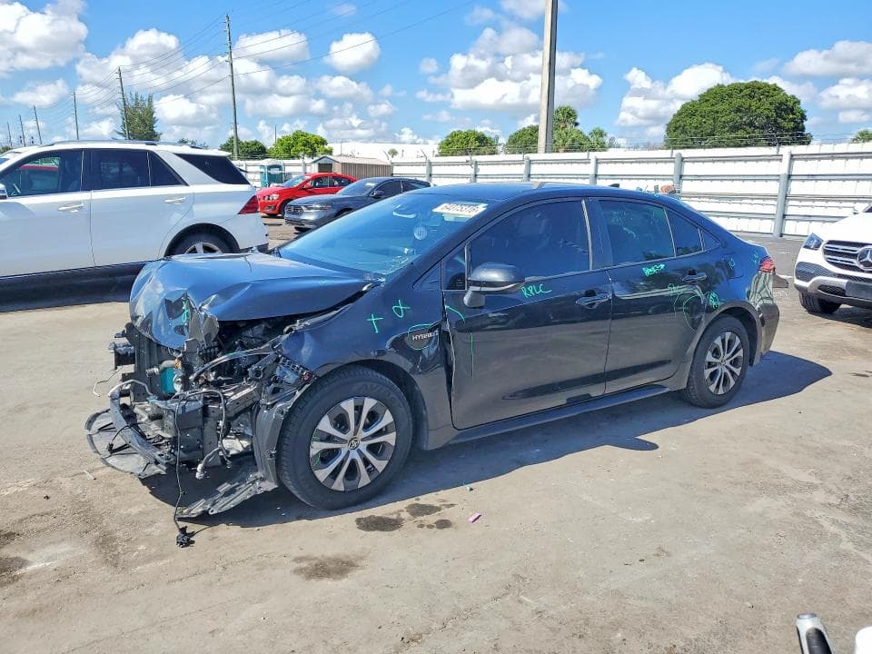 2021 TOYOTA COROLLA LE - 1