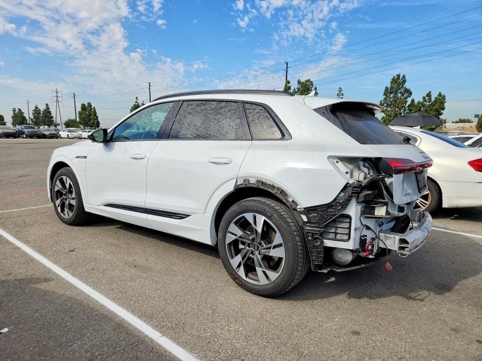 2021 AUDI E-TRON PREMIUM 2