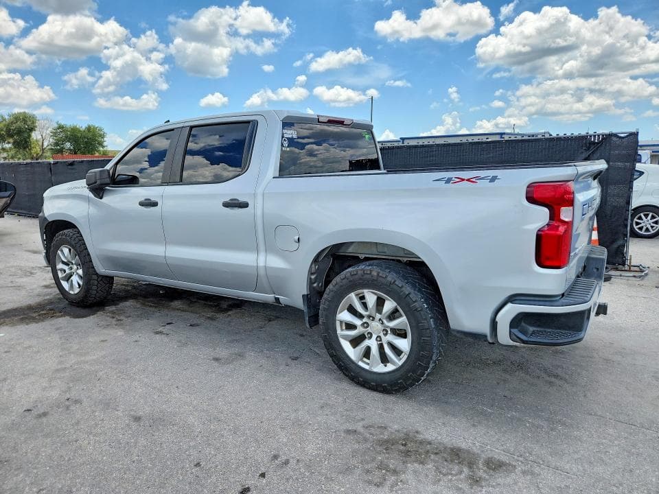 2020 CHEVROLET SILVERADO K1500 CUSTOM 2