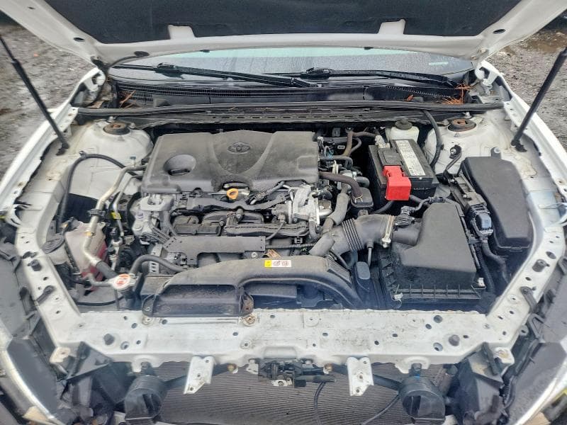2019 TOYOTA CAMRY SE 11