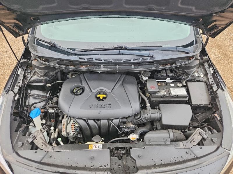 2017 KIA FORTE5 LX 11