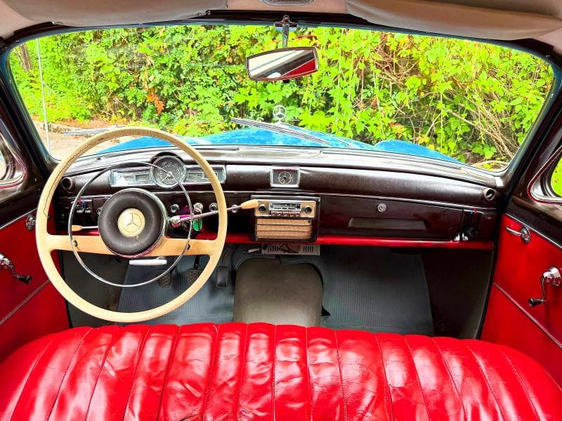 1960 MERCEDES-BENZ 180 9