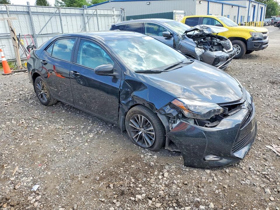 2017 TOYOTA COROLLA LE 4