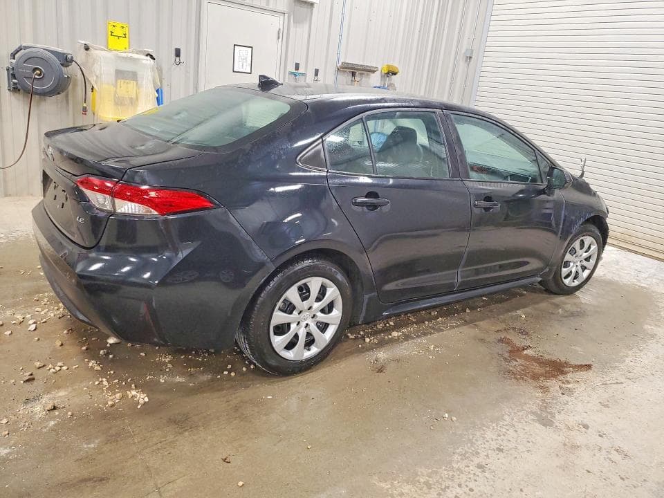 2021 TOYOTA COROLLA LE 3