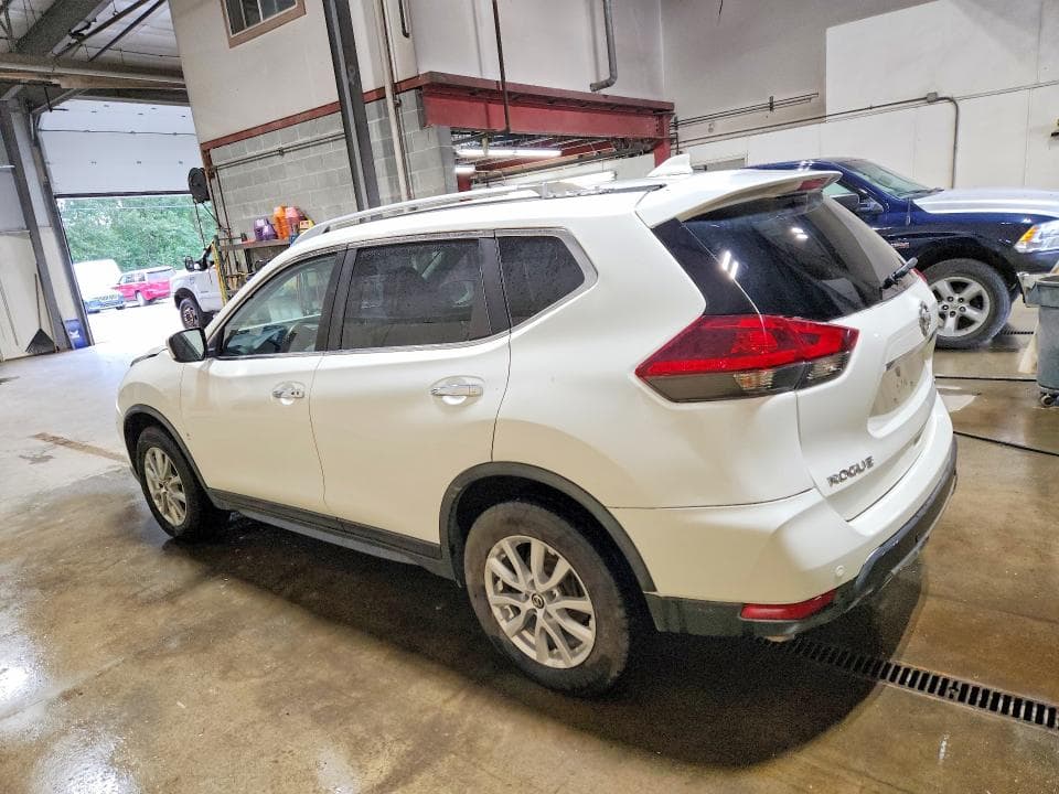 2020 NISSAN ROGUE SV 2