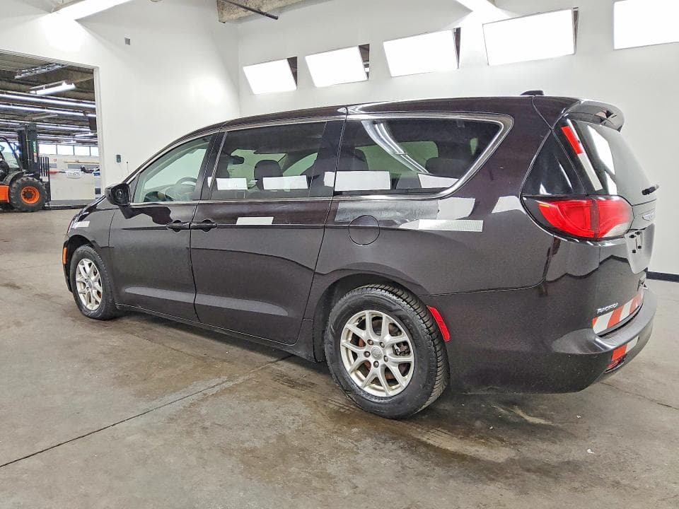 2017 CHRYSLER PACIFICA TOURING 2
