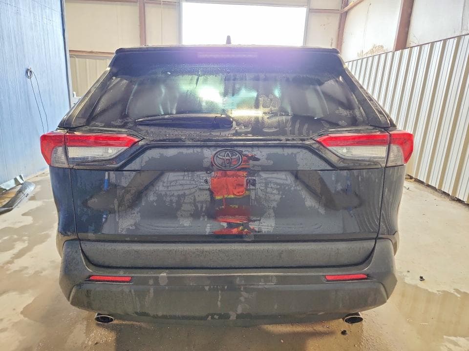 2025 TOYOTA RAV4 XLE PREMIUM 6