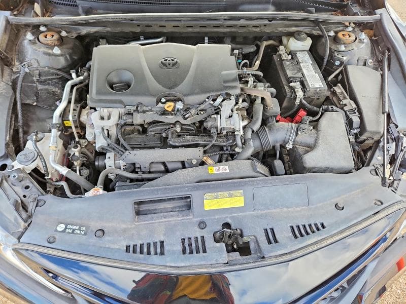 2020 TOYOTA CAMRY SE 11