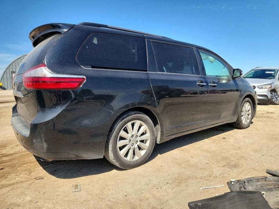 2017 TOYOTA SIENNA BASE 3