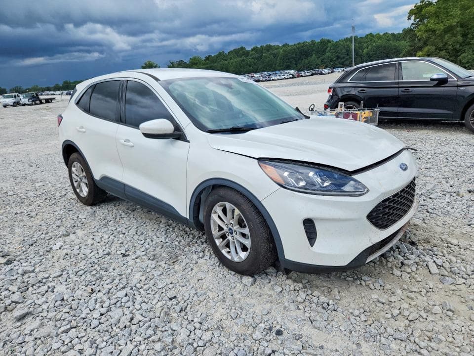 2021 FORD ESCAPE SE 4