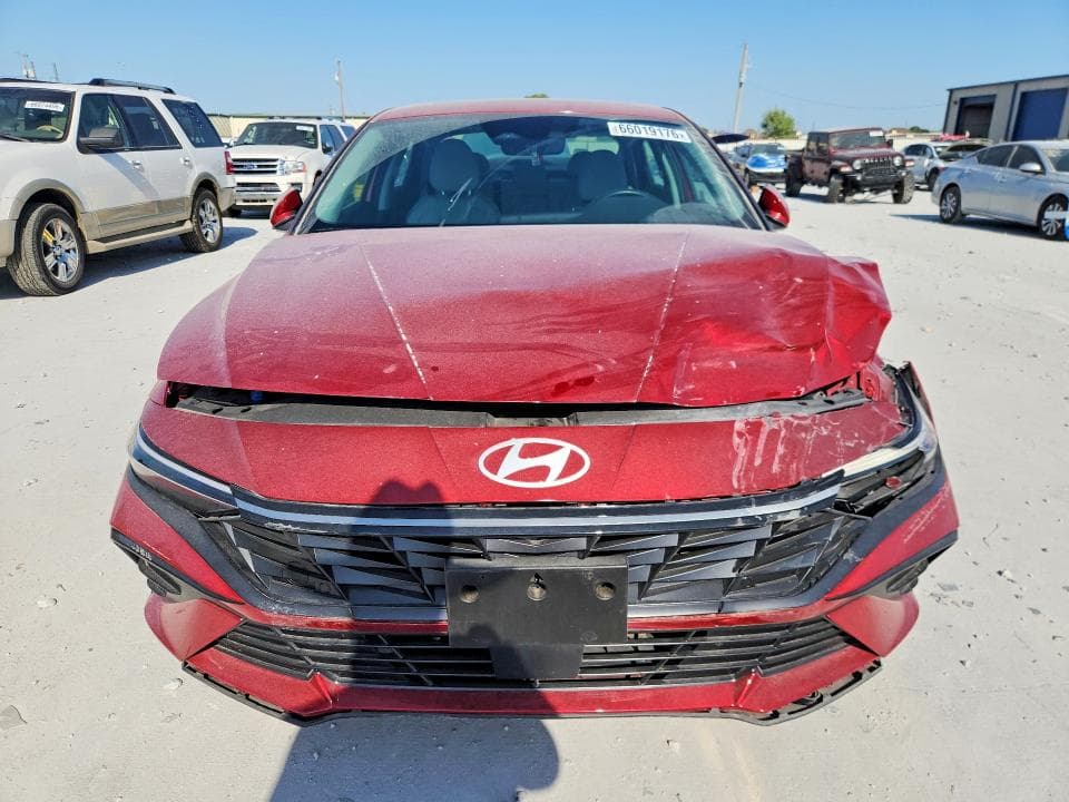2025 HYUNDAI ELANTRA LIMITED 5