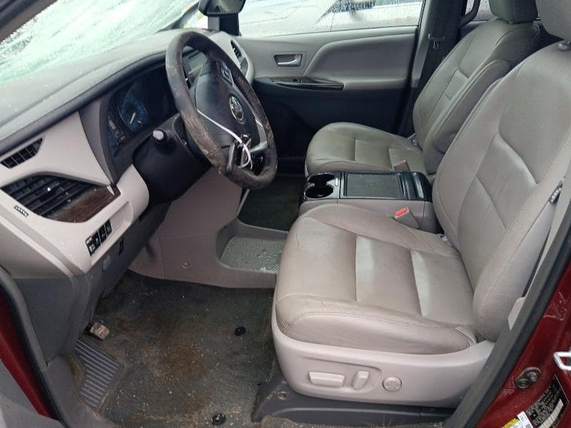 2017 TOYOTA SIENNA XLE 7-PASSENGER 7