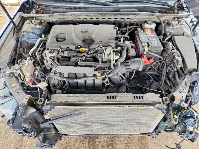 2018 TOYOTA CAMRY SE 11