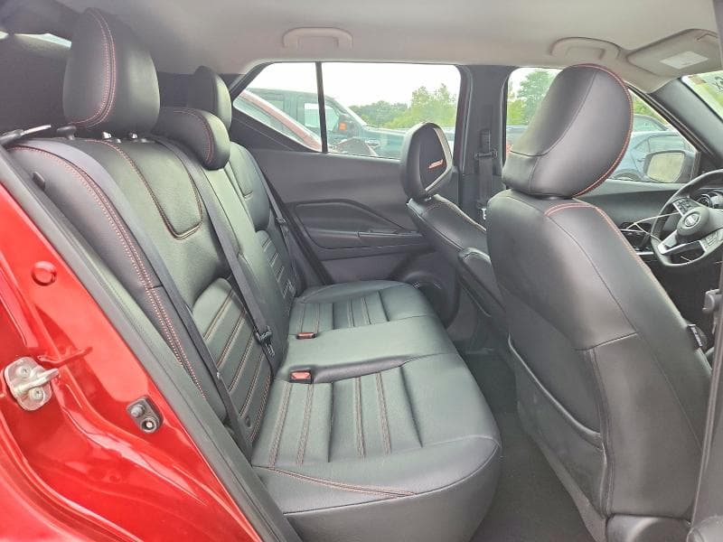 2019 NISSAN KICKS SR 11