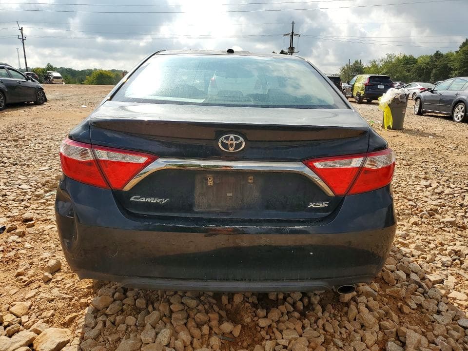 2017 TOYOTA CAMRY XSE 6