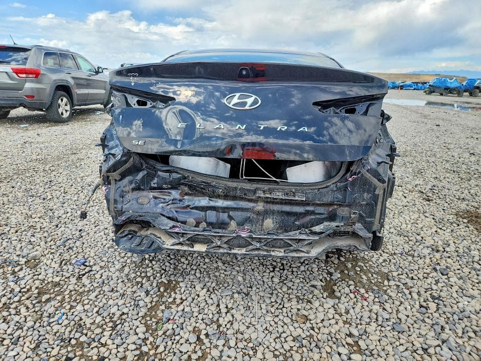 2019 HYUNDAI ELANTRA SE 6
