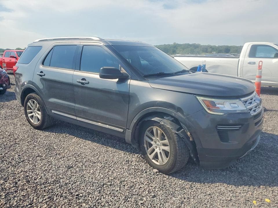 2018 FORD EXPLORER XLT 4