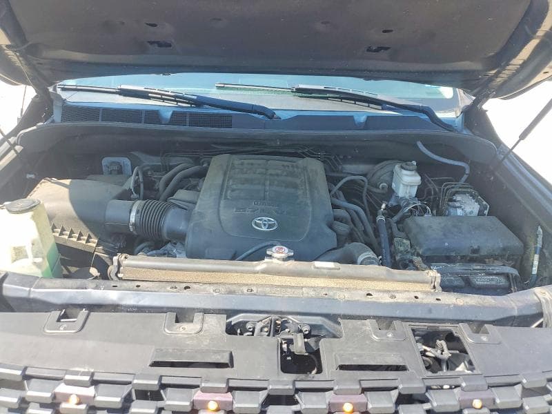 2019 TOYOTA TUNDRA SR5 11