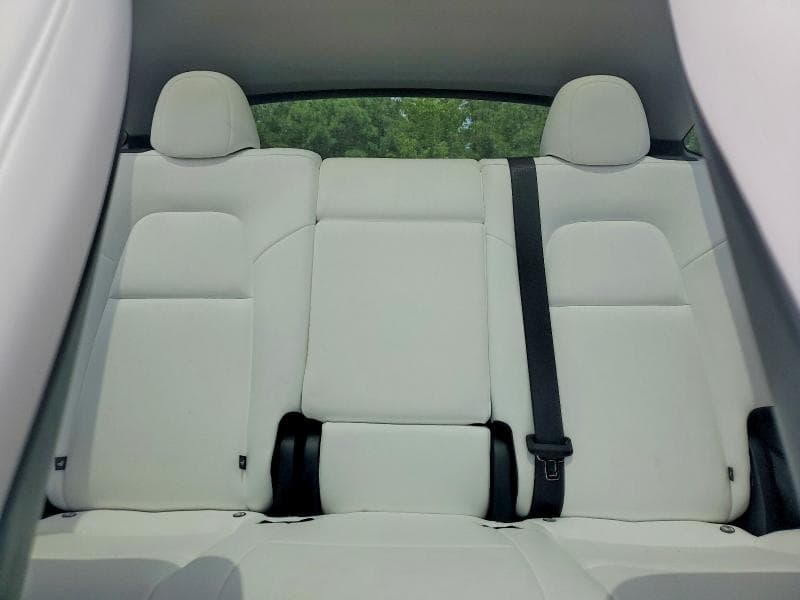 2025 TESLA MODEL Y 10