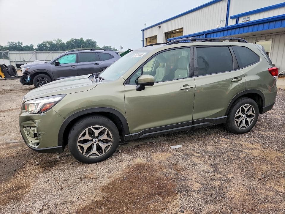 2019 SUBARU FORESTER PREMIUM - 1