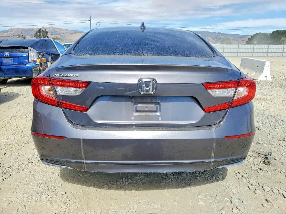 2018 HONDA ACCORD LX 6