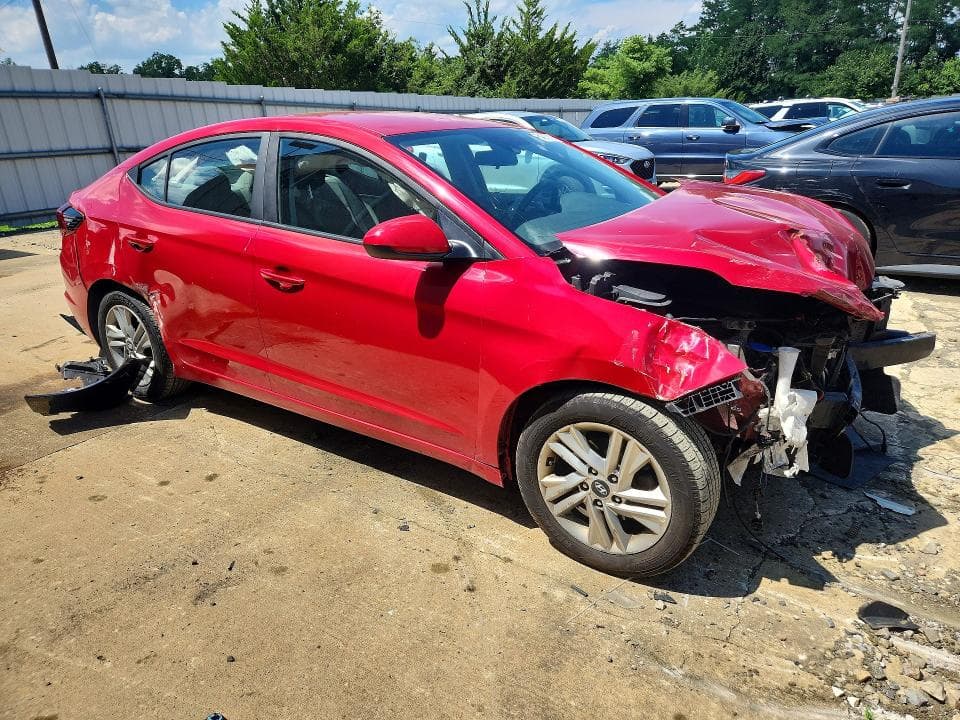 2020 HYUNDAI ELANTRA 4