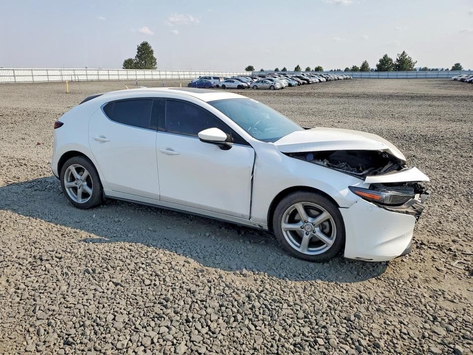 2021 MAZDA 3 PREMIUM 4