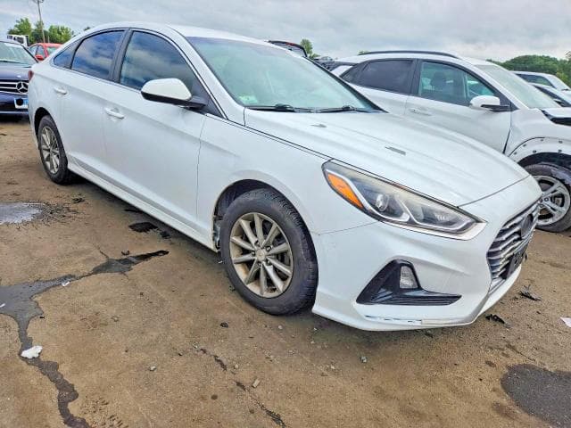 2018 HYUNDAI SONATA SE 4