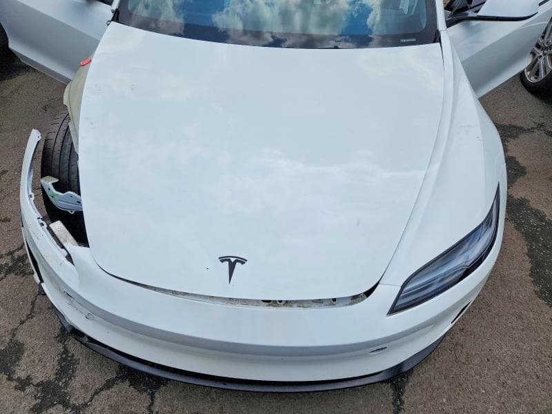 2026 TESLA MODEL 3 11