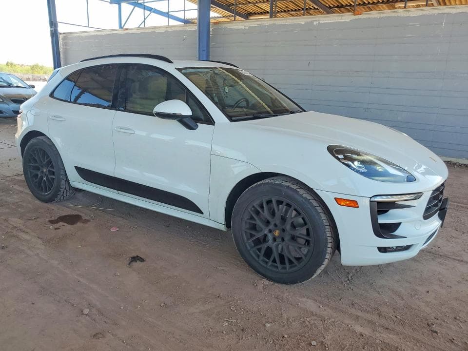 2017 PORSCHE MACAN GTS 4