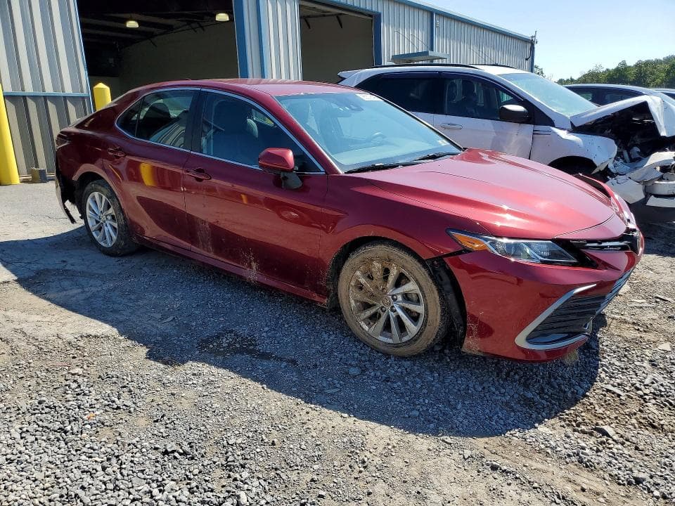 2021 TOYOTA CAMRY LE 4