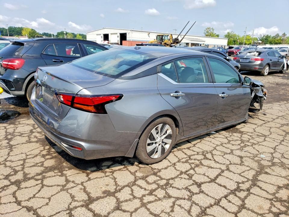 2019 NISSAN ALTIMA S 3