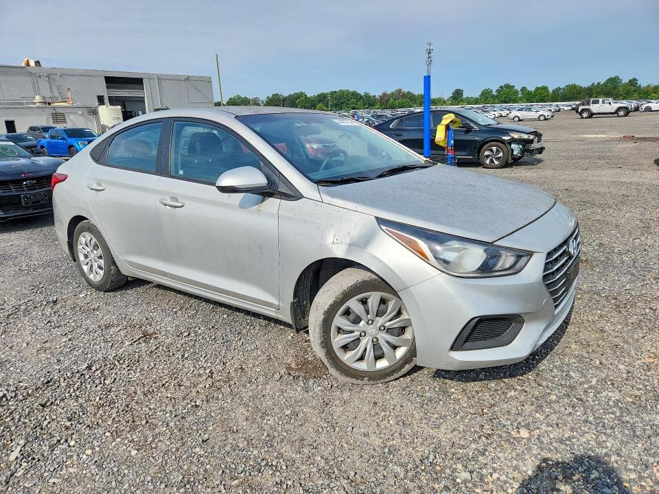 2020 HYUNDAI ACCENT SE 4