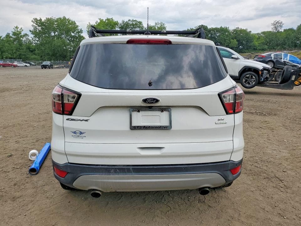 2017 FORD ESCAPE SE 6