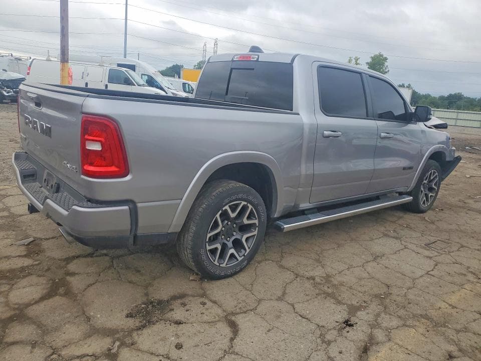 2025 RAM 1500 LARAMIE 3