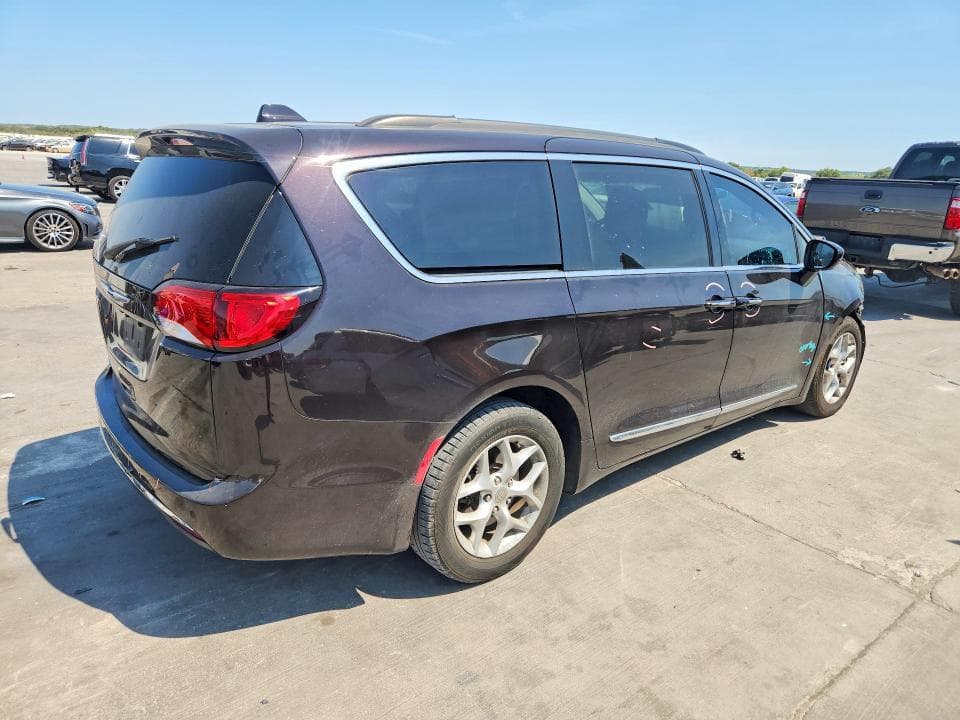 2017 CHRYSLER PACIFICA TOURING L 3