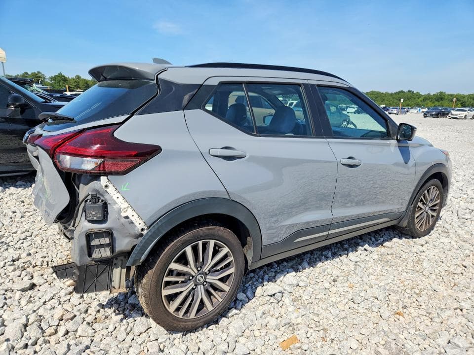 2021 NISSAN KICKS SR 3