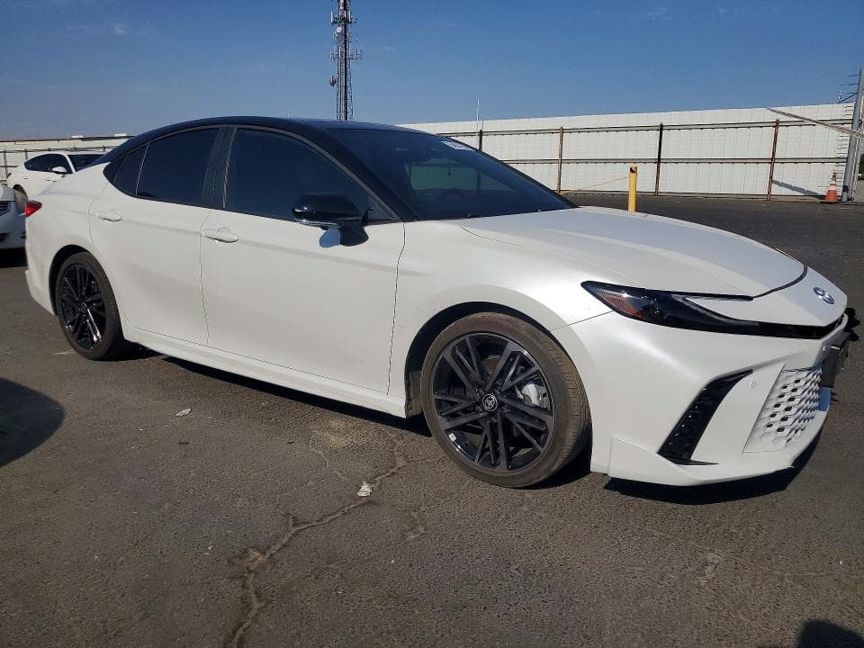 2026 TOYOTA CAMRY XSE 4