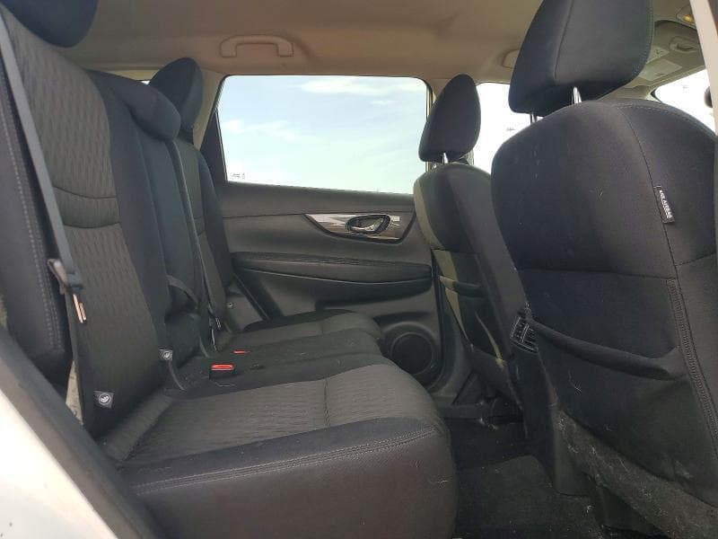 2017 NISSAN ROGUE SV 10
