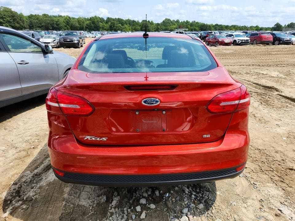 2018 FORD FOCUS SE 6