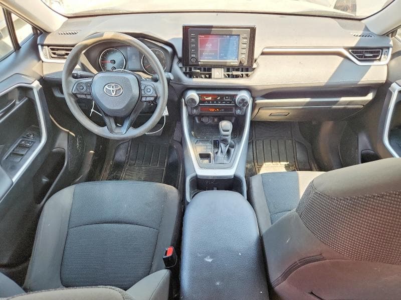 2022 TOYOTA RAV4 LE 8