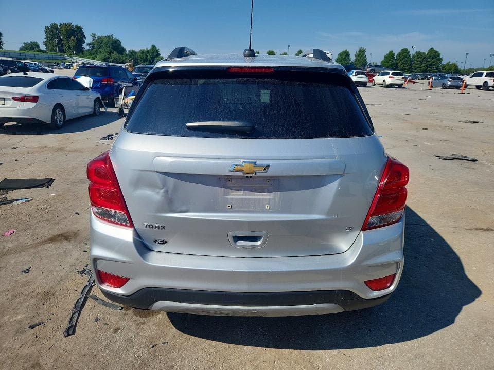 2018 CHEVROLET TRAX 1LT 6