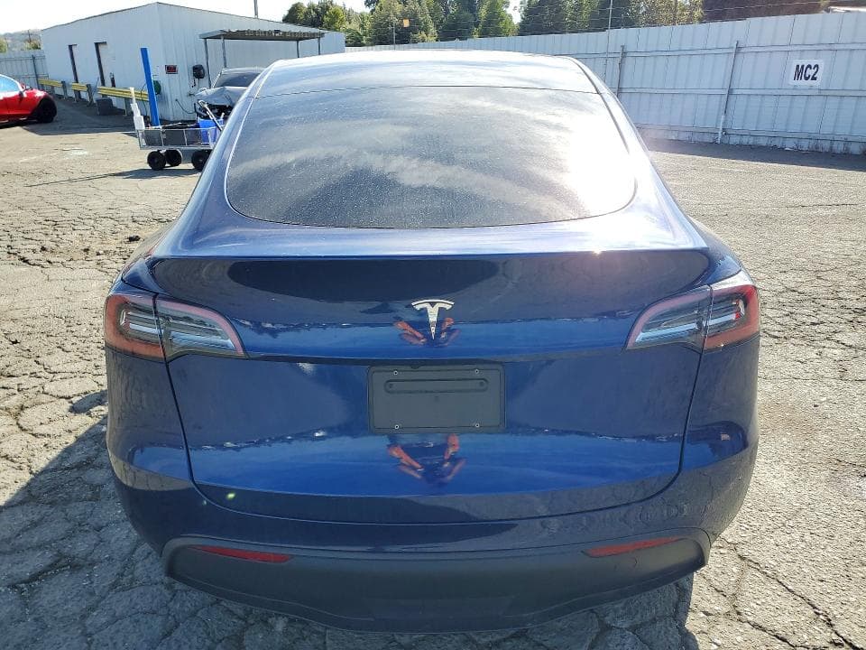 2023 TESLA MODEL Y 6