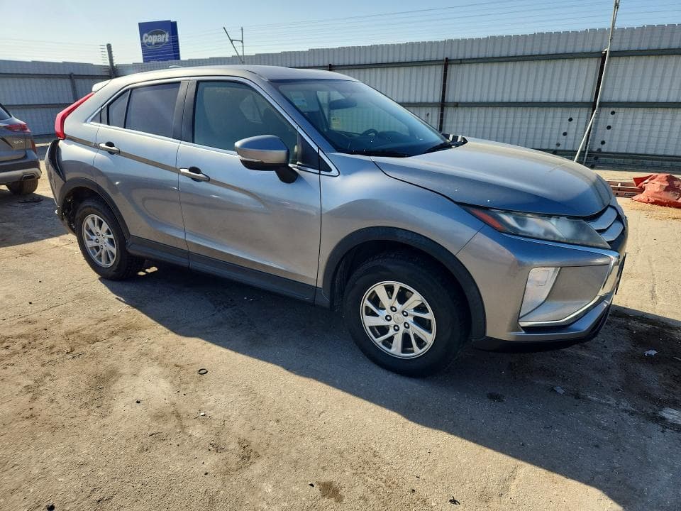2018 MITSUBISHI ECLIPSE CROSS ES 4