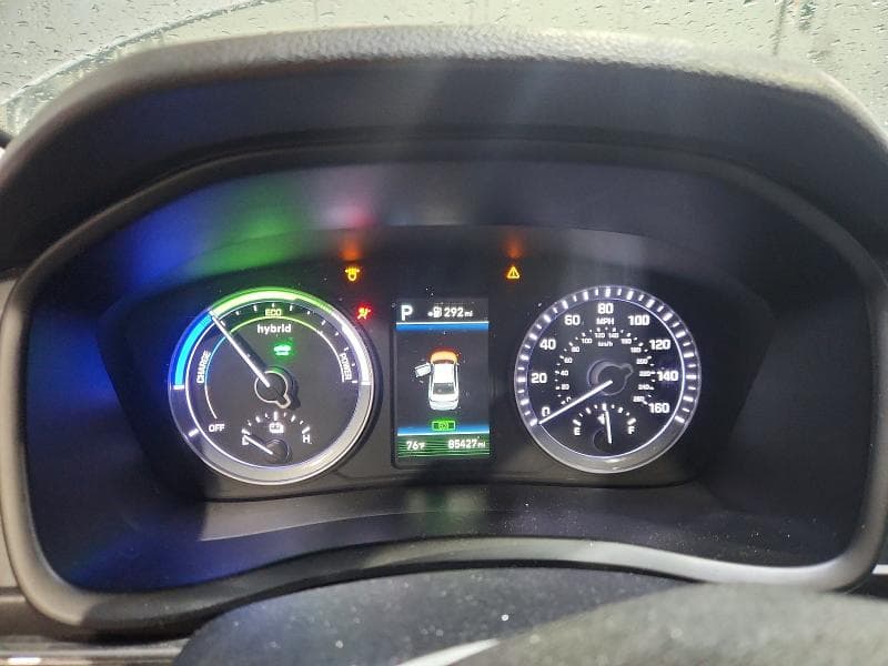 2018 HYUNDAI SONATA HYBRID LIMITED 9
