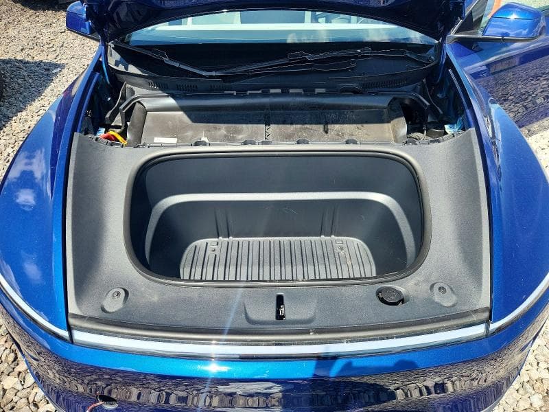 2026 TESLA MODEL Y 11