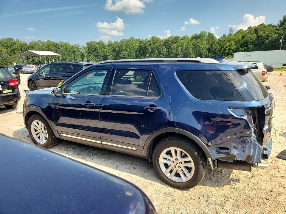 2017 FORD EXPLORER XLT 2