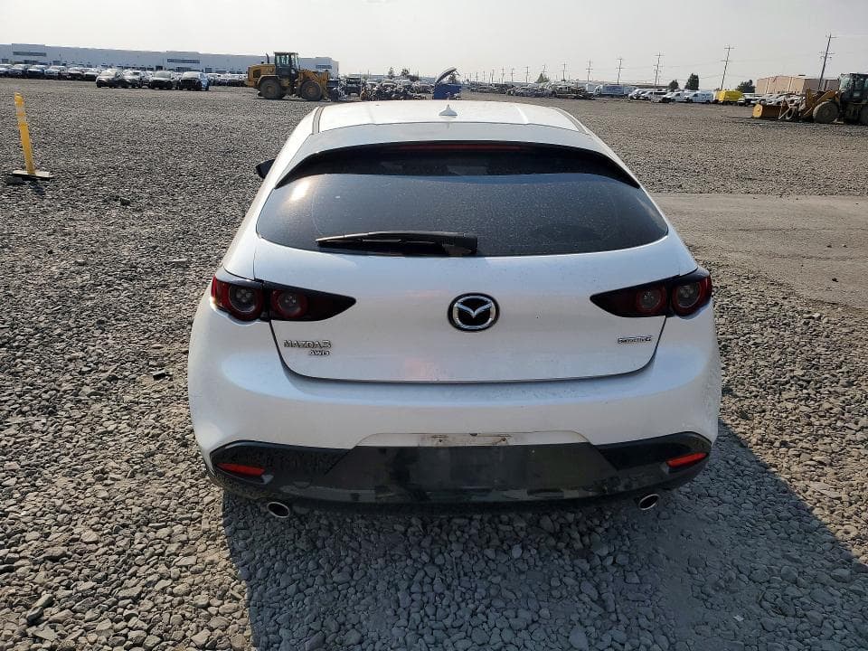 2021 MAZDA 3 PREMIUM 6