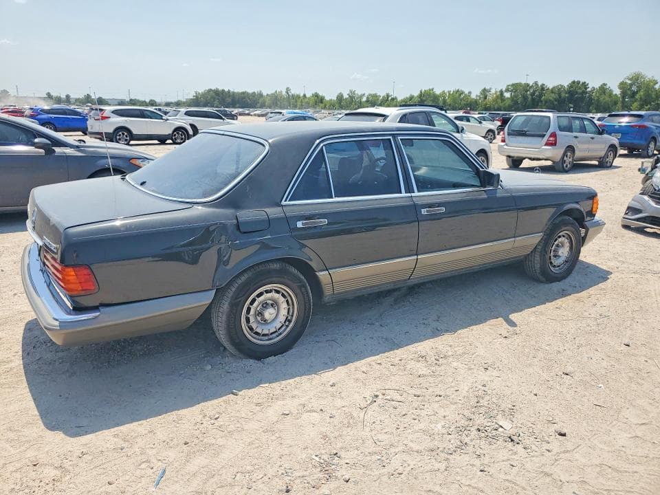 1985 MERCEDES-BENZ 300 3